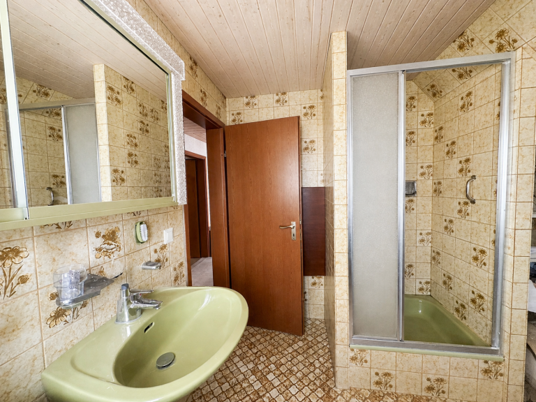 Badezimmer 2